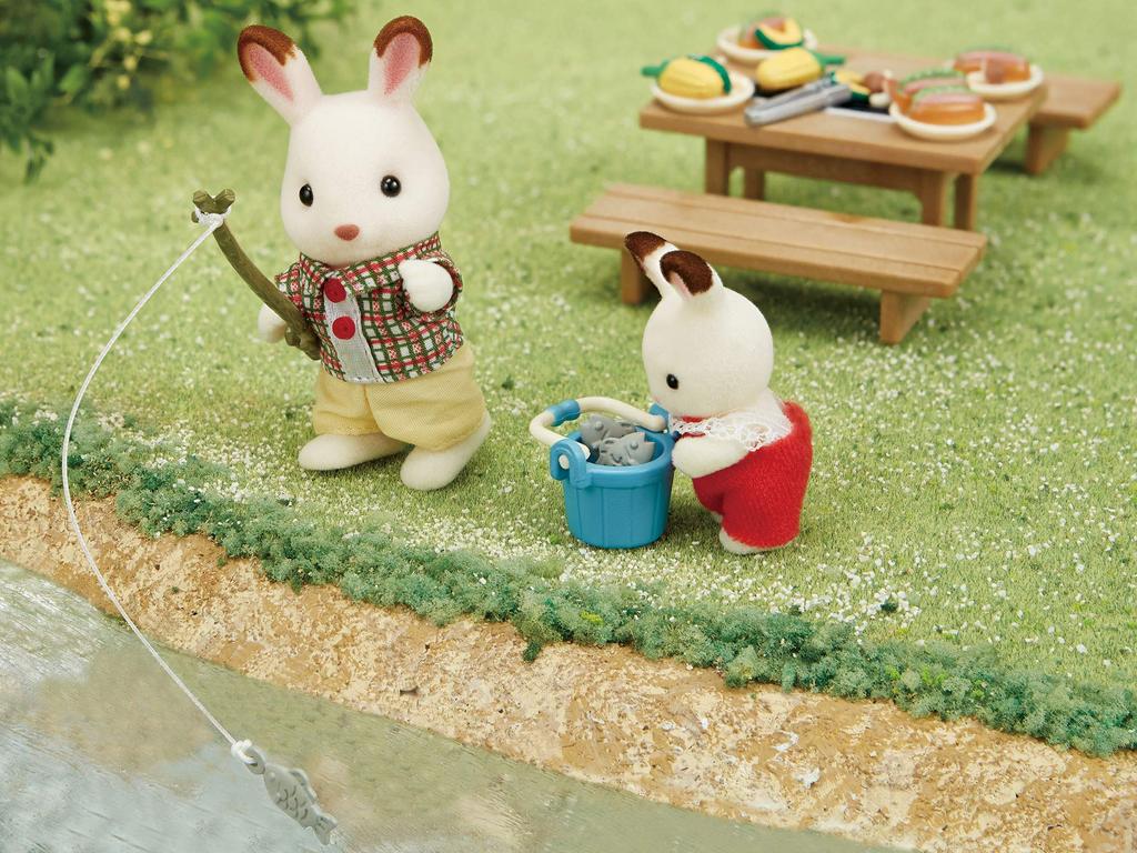 Sylvanian Families Мебель для барбекю Сертификация ST Mark Для детей от 3 лет и старше Игрушечный кукольный домик Sylvanian Families EPOCH [Семейный набор] Car-615