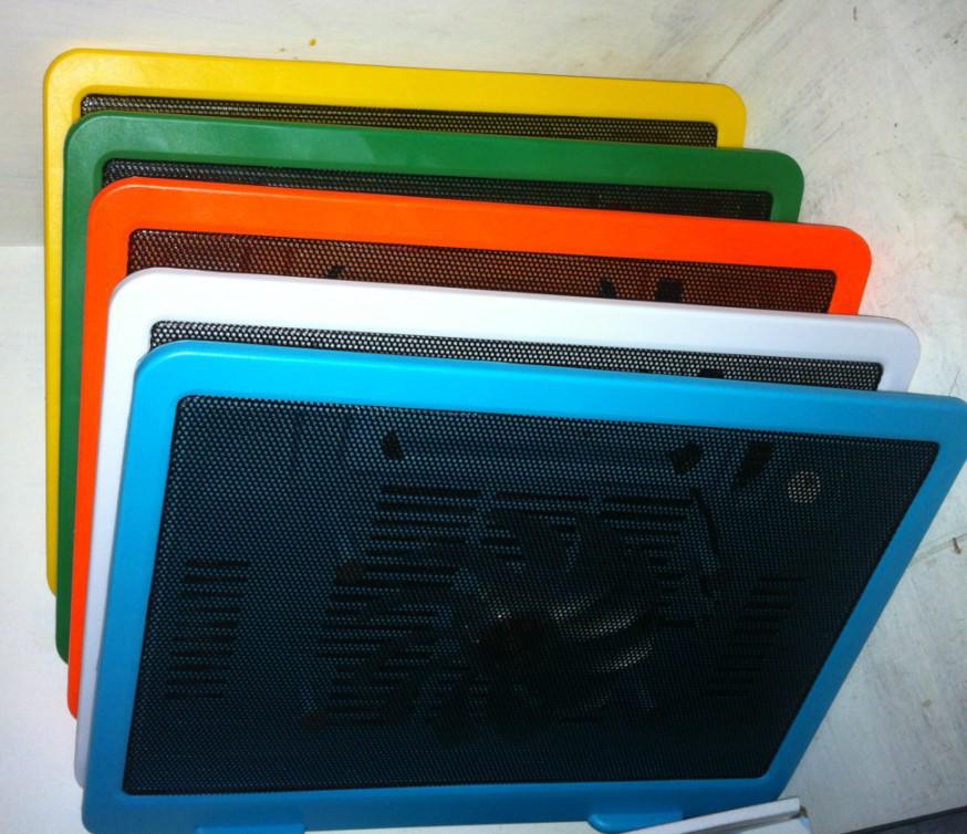 Бесшумный цветной вентилятор для охлаждения ноутбука N19 с присоской