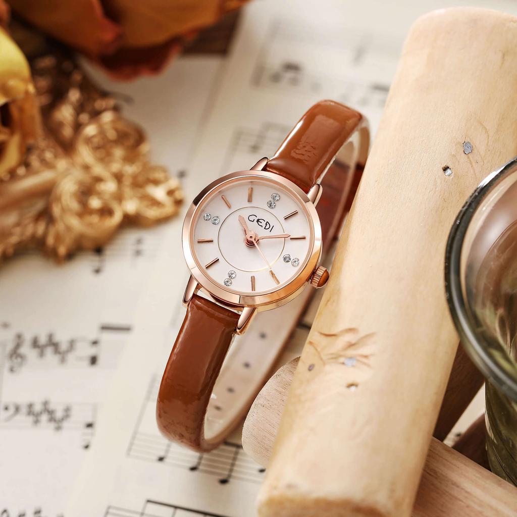 Small Student Watch Niche Round Small Disc Belt Women'S Watch Fashionable Waterproof Quartz Watch