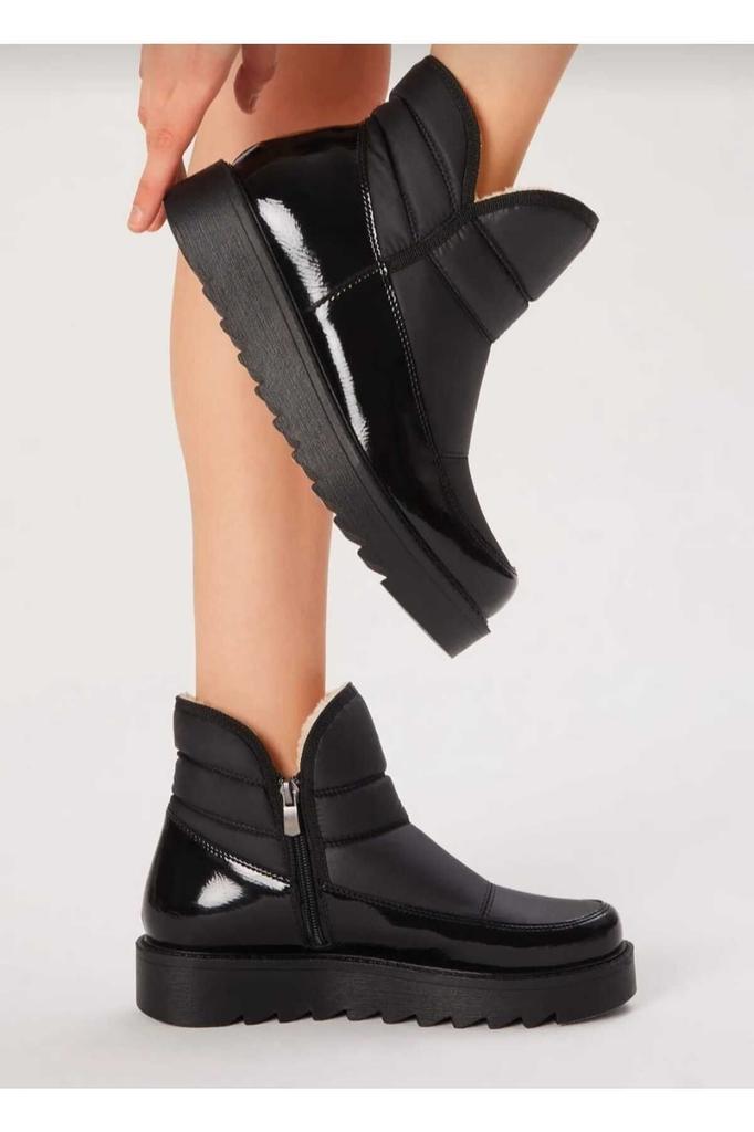 Женские современные стильные модные ботинки из искусственной кожи, удобные короткие зимние сапоги на меховой подкладке с резиновой подошвой