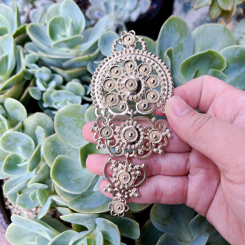 Bohemian Women's Brooch Vintage Flower Pendant Brooch Vintage Gold Color Bridal Jewelry Gift