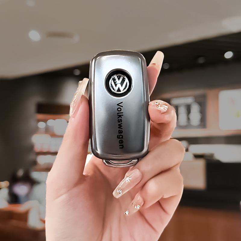 2026 Горячий Для VW VOLKSWAGEN Чехол для ключа автомобиля Держатель для ключей с брелоком для VW Volkswagen Jetta Beetle Tiguan Мягкий ТПУ Полное покрытие