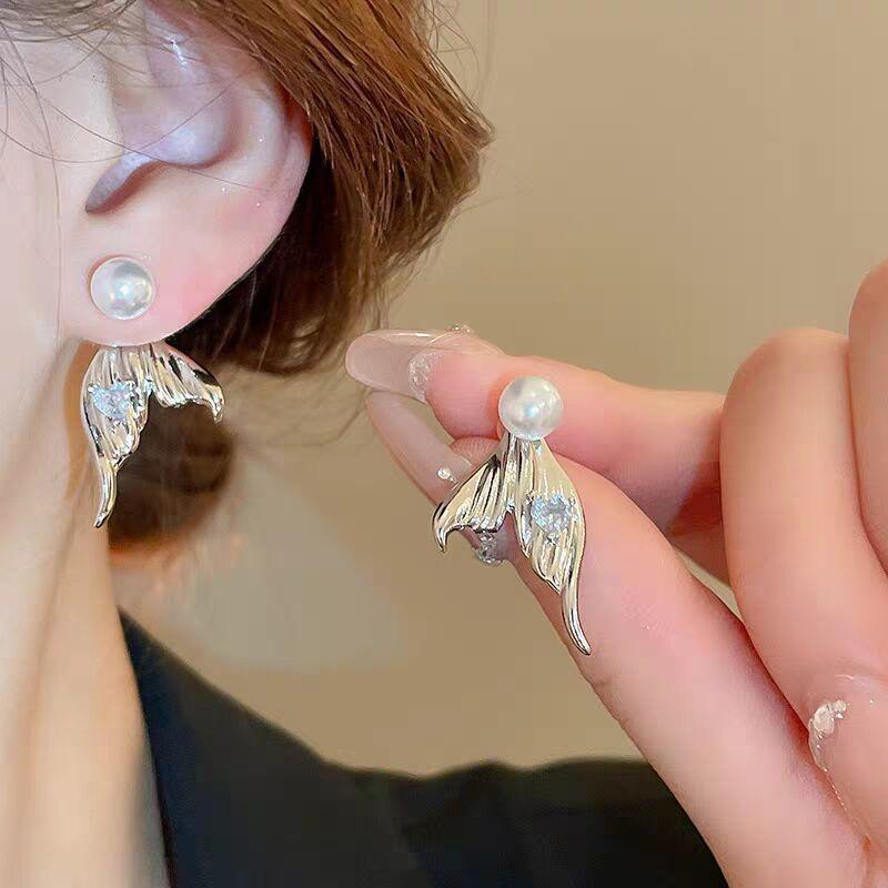 Трендовая серьга-гвоздик с рыбьим хвостом и искусственным жемчугом в форме сердца для женщин, темпераментная, милая, геометрическая, ювелирное украшение в подарок