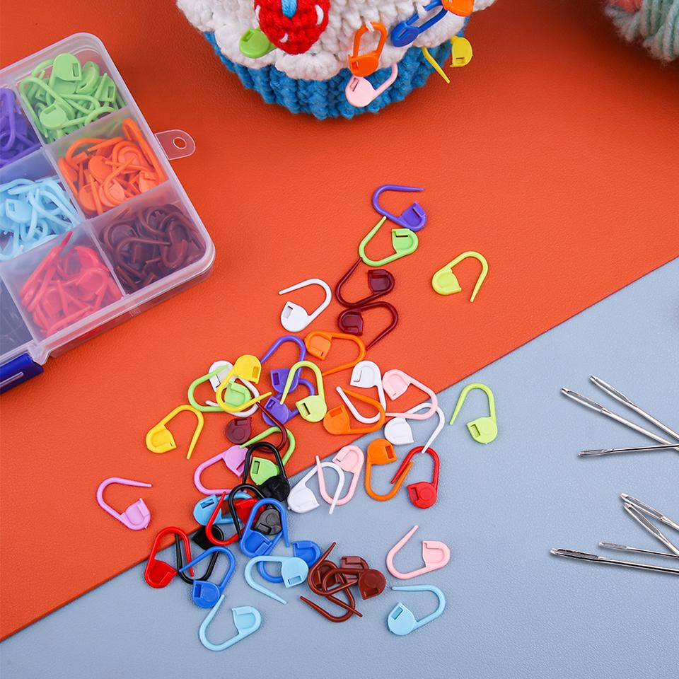 Colorful Plastic Locking Stitch Markers with Needle Clip Hook Set