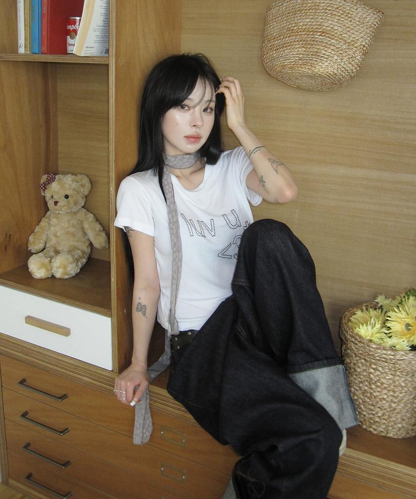 Mimdeowodeulobeu [Mimdeowodeulobeu]Luv-U Горячий Пикс Футболка_Белый