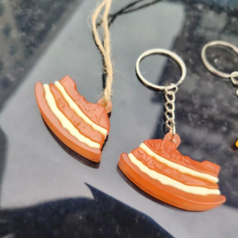 UV-sensitive color-changing pork belly keychain bag decoration