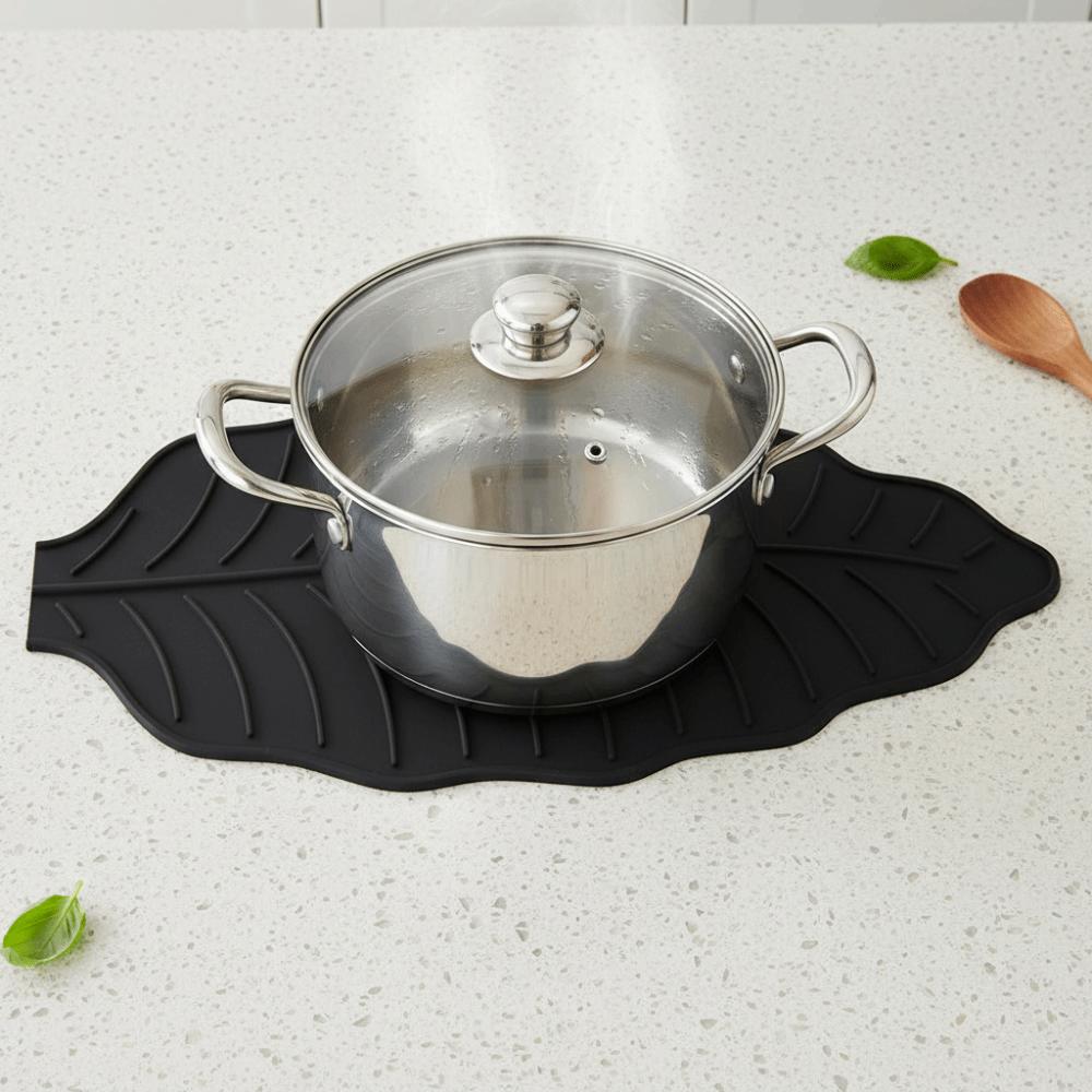Silicone Leaf Shape Kitchen Dish Draining Mat Non-Slip Pot Holder Kitchen Utensil
