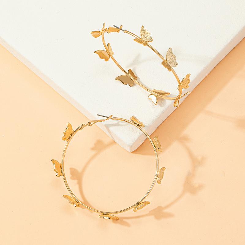 Retro Butterfly Charms Hoop Earrings for Women Golden Silver Round Circle Dangle Earrings Geometry Metal Statement Jewelry