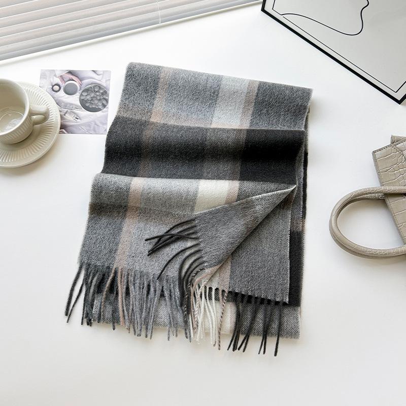 High Quality 100% Wool Scarf Female Fashion Classic Soft Cashmere Muffler Women Warm Thermal Shawl Outside Autumn Winter