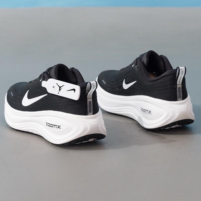 Nike Женские кроссовки Vomero для бега по дороге