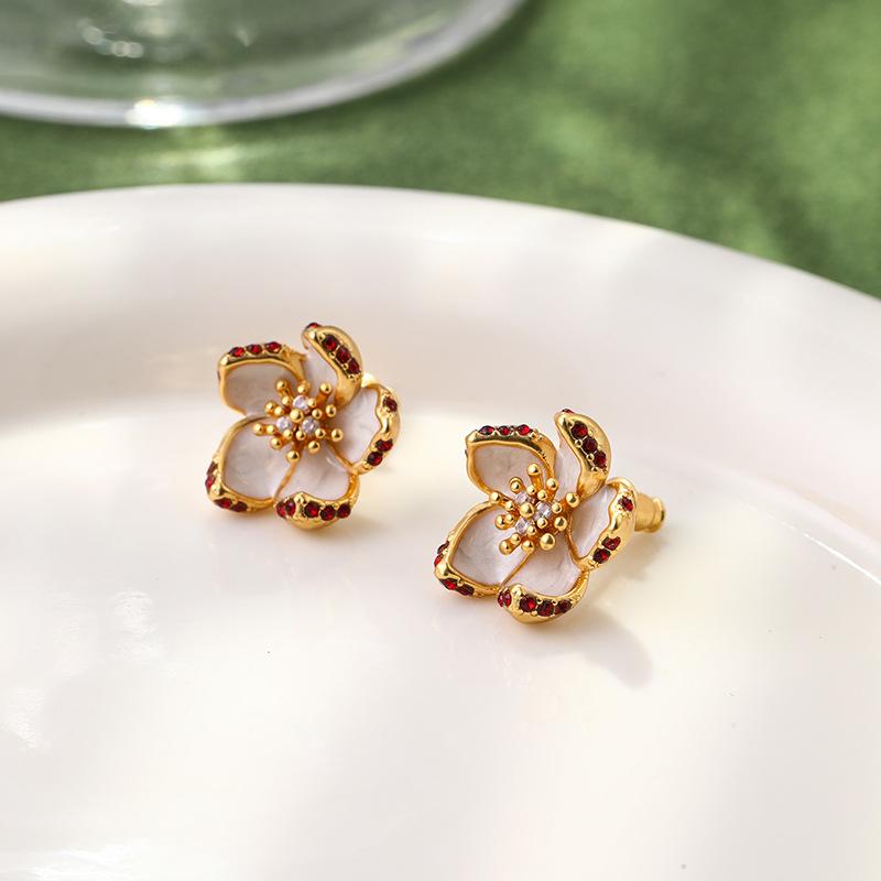 Женские серьги-гвоздики из эмали с цветами в стиле легкой роскоши и маленького ароматного ветра, уникальные, в винтажном стиле, модные, универсальные