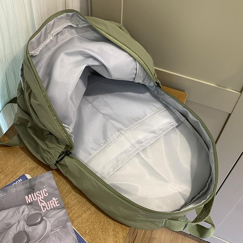 Lightweight Backpack Women's Outdoor Backpack Large Capacity Travel Bag Student Schoolbag