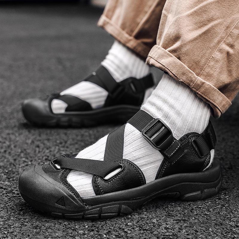 Sports Sandals Men's Mesh Breathable Summer 2025 New Beach Sandals Casual Non-slip Bag Head Wear-resistant Sandals