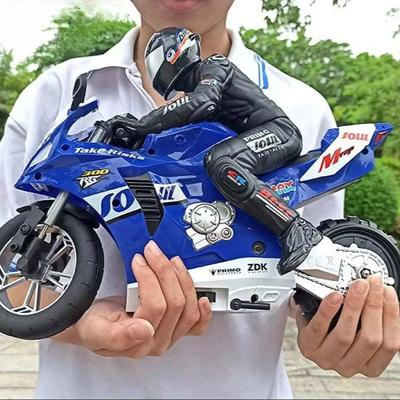 Новый игрушечный мотоцикл с дистанционным управлением для мальчика 1/6, электродвигатель, 4 канала, гоночный, 20 км/ч, высокоскоростной, дрифт, вращение, трюк, стоя, регулируемая скорость, подарочная игрушка