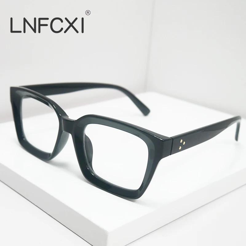 Quality Anti-Blue Light Retro Rivets Square Women Glasses Frames Fashion Optical Eyeglasses Frame Men
