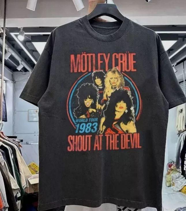 Motley Crue Band Shout At The Devil 1983 Tour Black Unisex Tshirt Reprint S-5XL