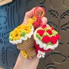 Крючком Вязаный Брелок-Подвеска Роза из Шерсти - Дизайн, Вдохновленный Ручным Букетом