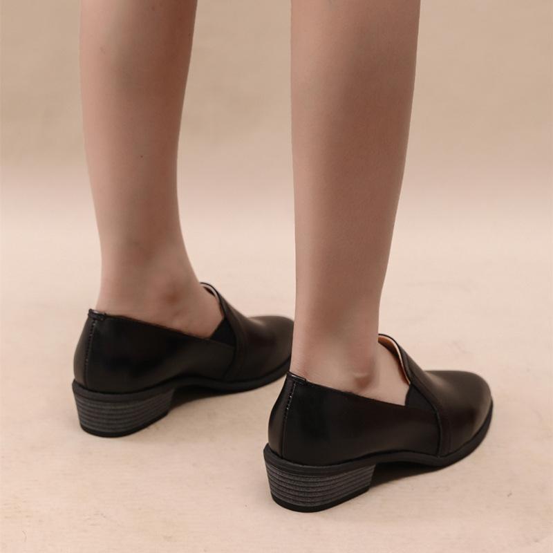 Женская обувь большого размера 2025 года, весна и осень, новые британские туфли в стиле ретро, кожаные туфли с острым носком, глубоким носком, толстым каблуком, низкие туфли