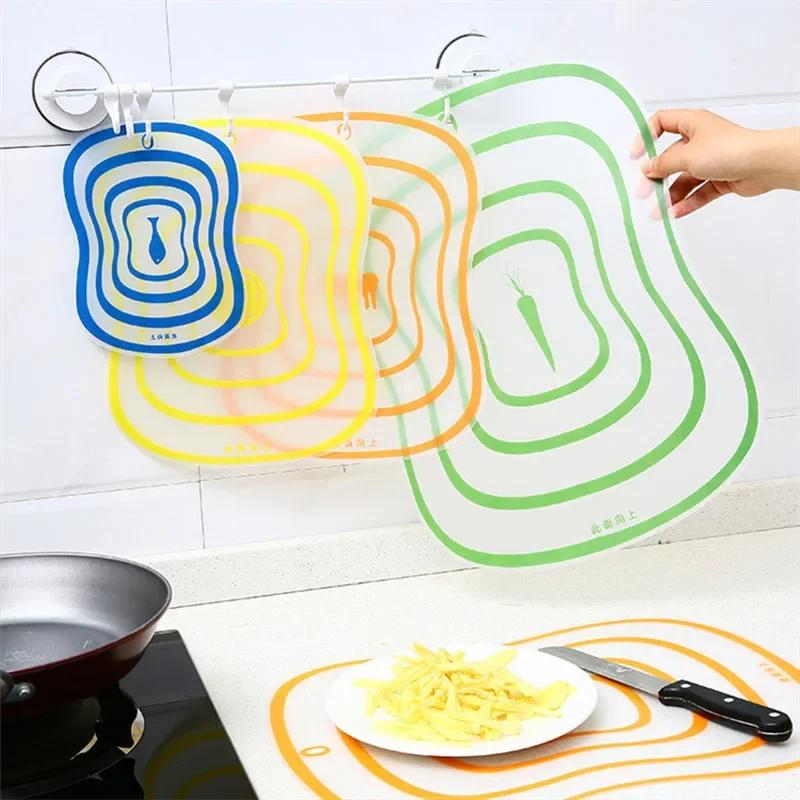 Frosted Clear Bendable Sorting Cutting Board Kitchen Cutting Board Plastic Anti-skid Kneading Panel Cutting Fruit Cutting Board