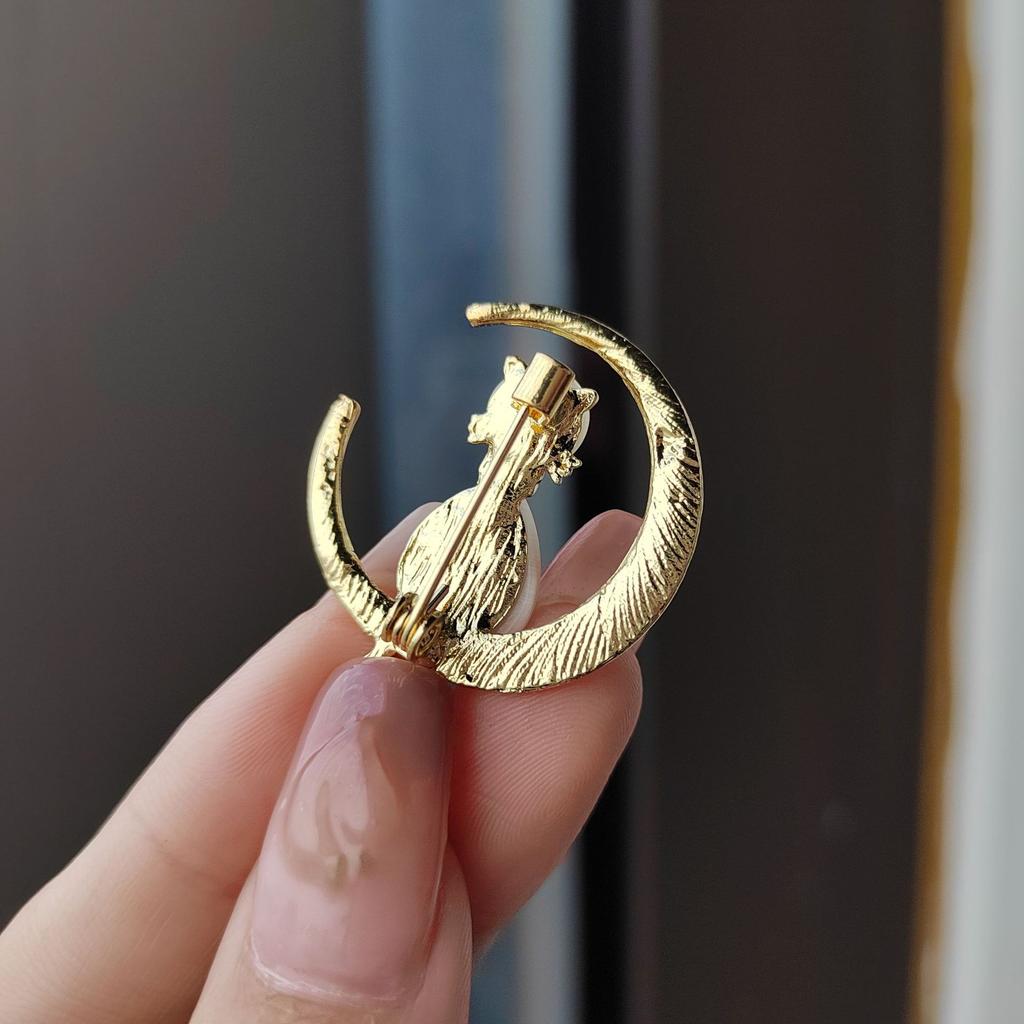Light Luxury Niche Suit Corsage Cat'S Eye Stone Diamond Brooch, Fixed Clothes Accessories Moon Kitten Pin