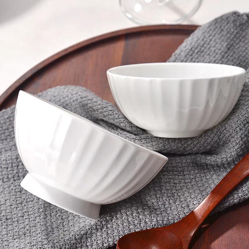 Набор мисок из чистого белого костяного фарфора Jingdezhen - Японский дизайн с вертикальной полоской, Миски на высокой ножке, безопасные для использования в микроволновой печи.