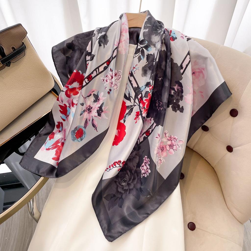 High-quality Luxurious Silk Scarves Headband Scarfs Neck Scarf For Women Chain Silk Scarf Women's Decorative Shawl