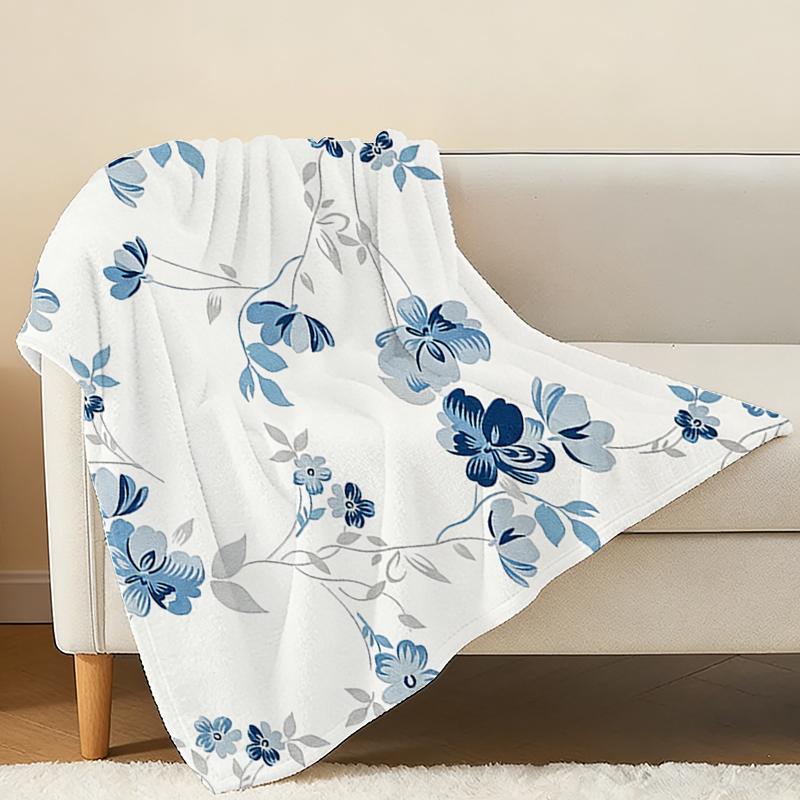 Soft Flannel Fleece Blanket, Breathable Skin-Friendly Cozy Throw Ideal for Home Use, Warmth, Christmas & Halloween Decoration
