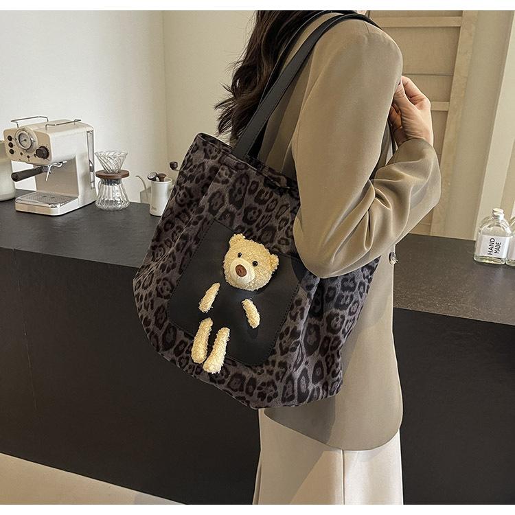 Холщовая сумка с леопардовым принтом, женская, большой емкости, новинка 2024 года, универсальная, повседневная сумка через плечо, сумка-тоут