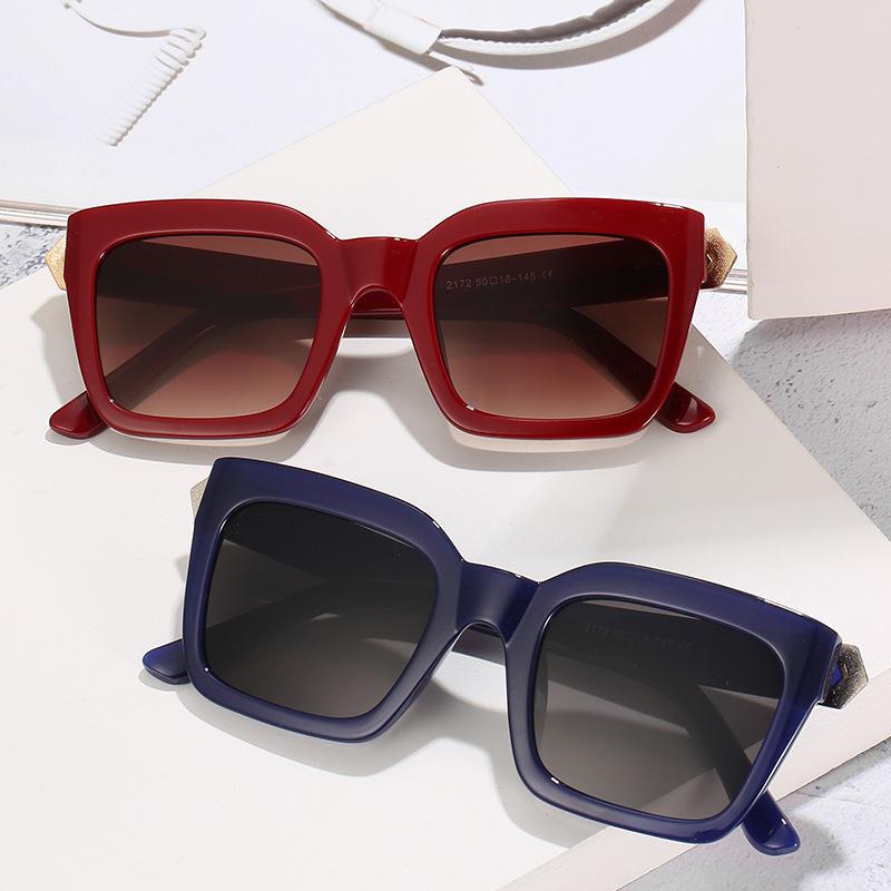 New square sunglasses, European and American personalized brand glasses, versatile black sunglasses for women