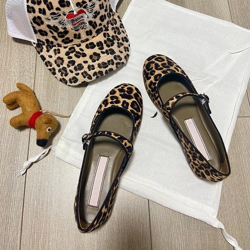 Модные новые дизайнерские женские туфли на плоской подошве с круглым носком и леопардовым принтом, повседневные дышащие туфли без застежек на плоской подошве для отдыха на природе в стиле Мэри Джейн