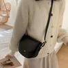 IELGY Korean style crossbody saddle bag fashion French niche shoulder bag