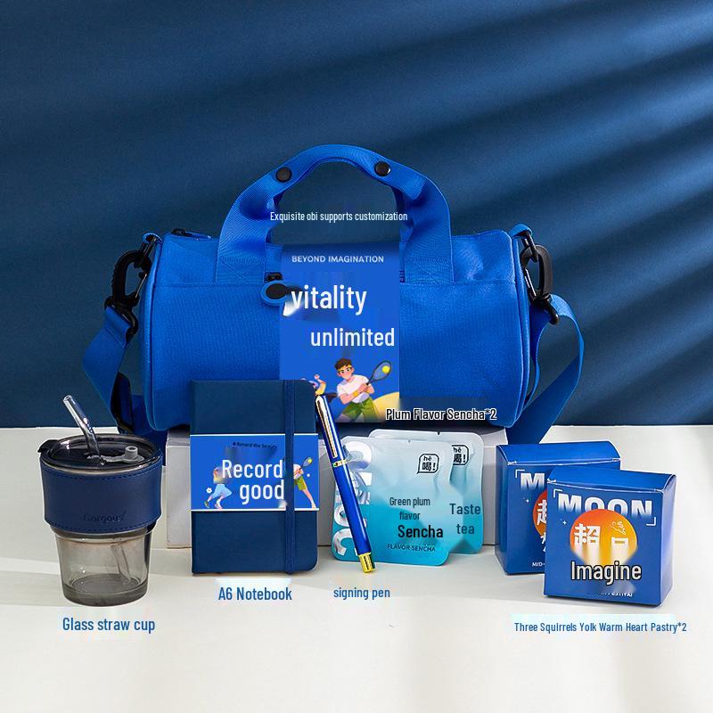 Спортивная сумка с индивидуальным логотипом: Практичный бизнес-подарок для тимбилдинга и праздничного поощрения сотрудников или клиентов.