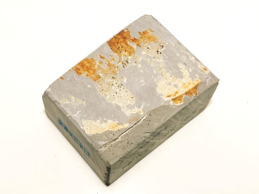 Натуральный Сделано в Умегахата эти камни из и Сёбудани Также включает точильный камень Хигоноками из ранее под Озу Включает коробку