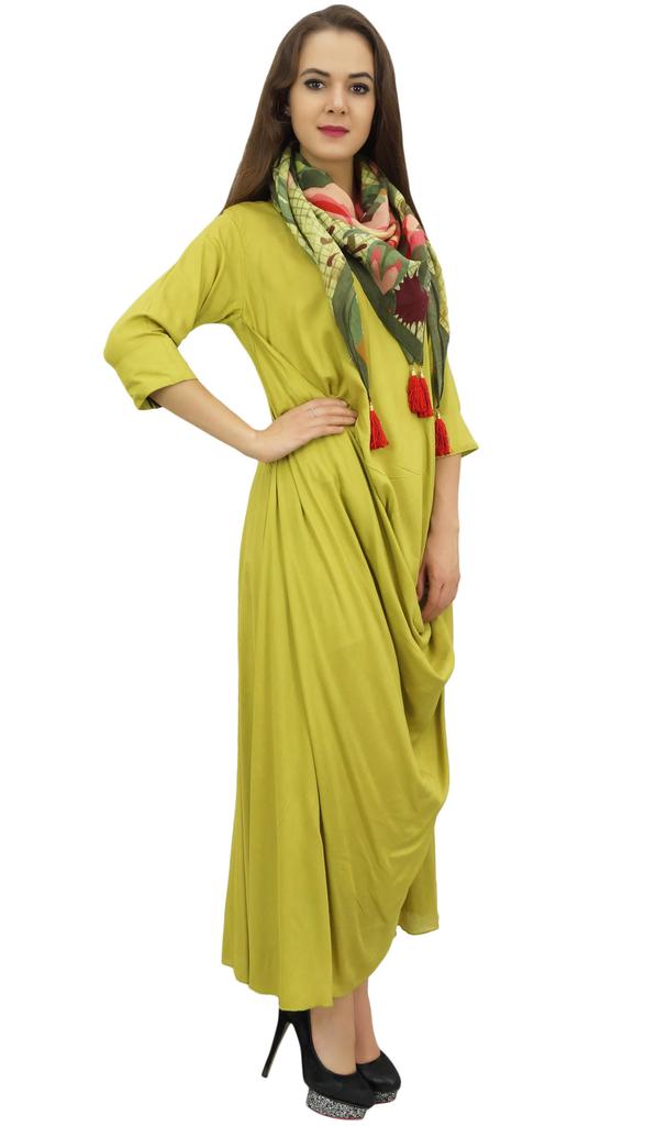 Bimba Дизайнерское женское платье-хомутик макси черного цвета с напечатанным шарфом-кисточкой - 10