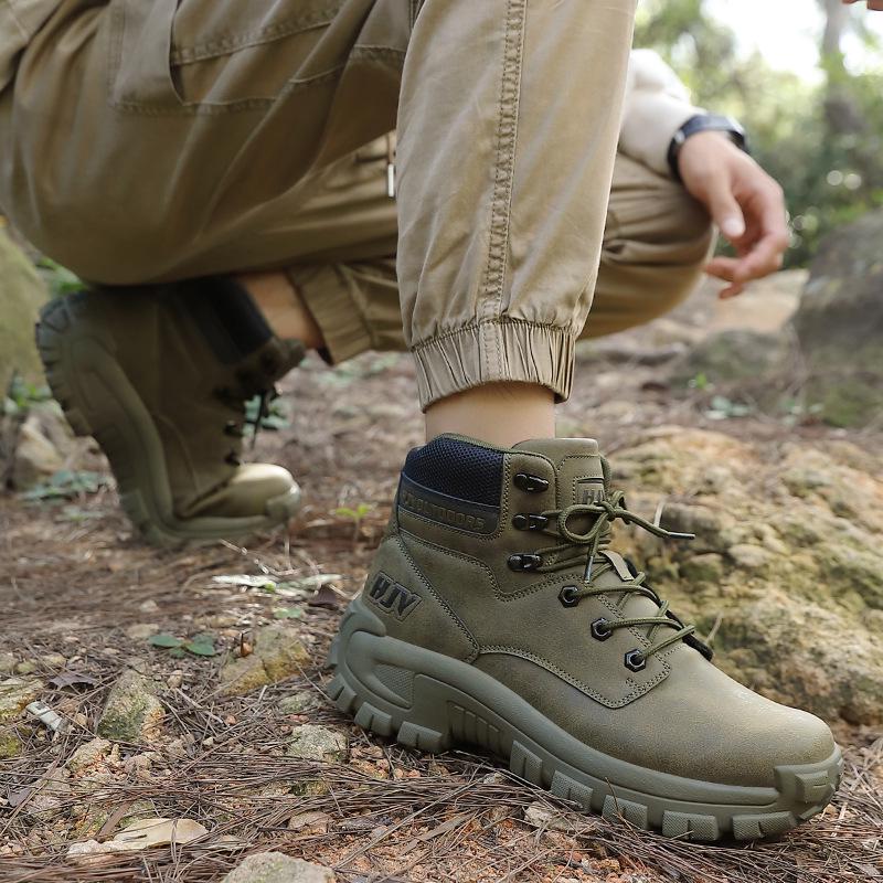 Men's Lightweight Casual Travel and Hiking Shoes - Comfortable and Suitable for Outdoor and Commuting Activities in Autumn and Winter