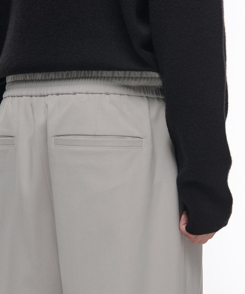 MUSINSA STANDARD One-Pleat Wide Banded Slacks [Dusty Cream]