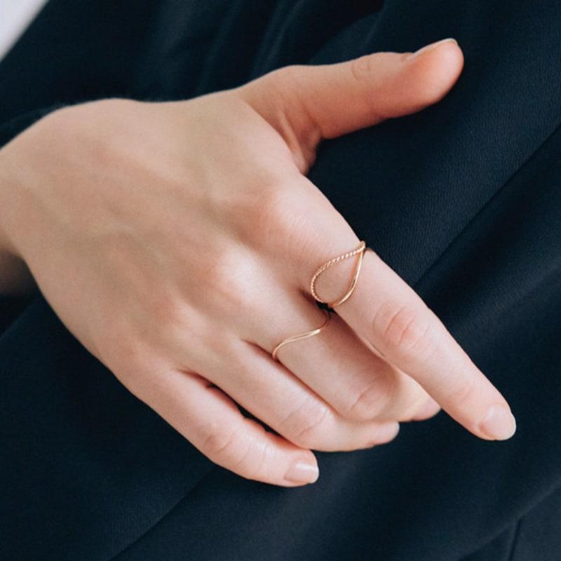 Jubiler Layered Slender Ring