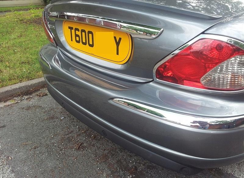 Jaguar X-Type - Chrome Tailgate Trim