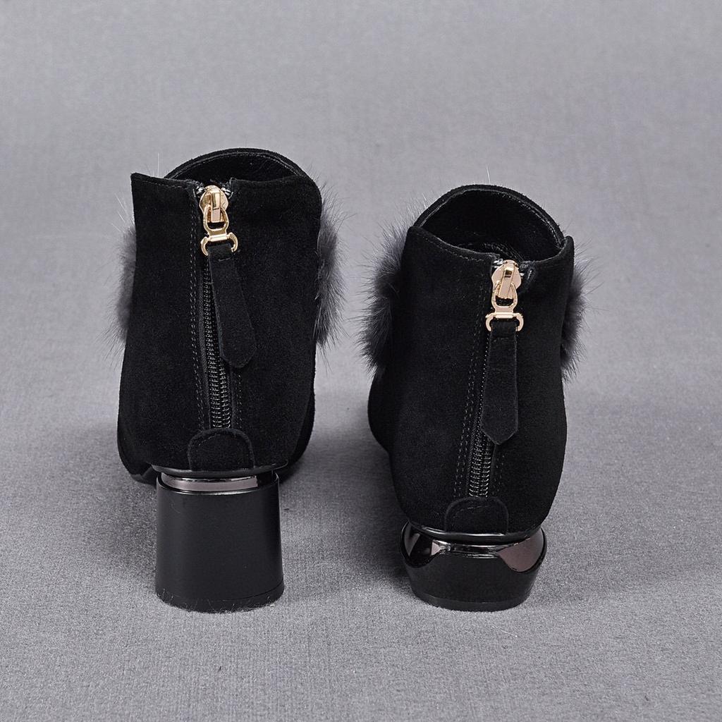 Round-headed Mink Hair Women's Short Boots Autumn and Winter New Flat-bottomed Black Sheepskin Fur Shoes Women's Shoes Velvet Leather Boots