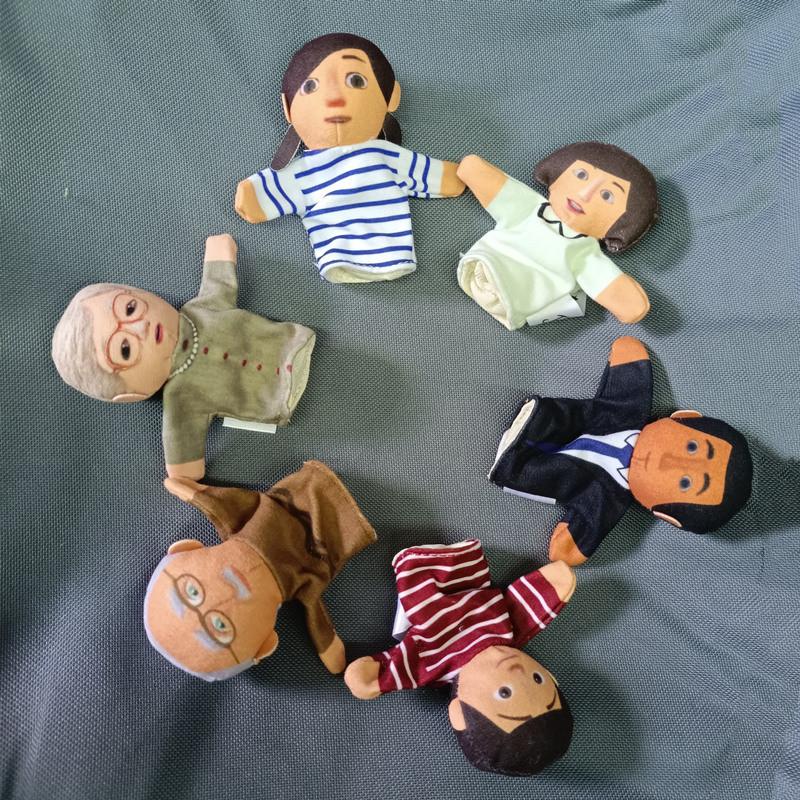 Очаровательные плюшевые куклы-персонажи для интерактивного рассказывания историй и веселого игрового времени