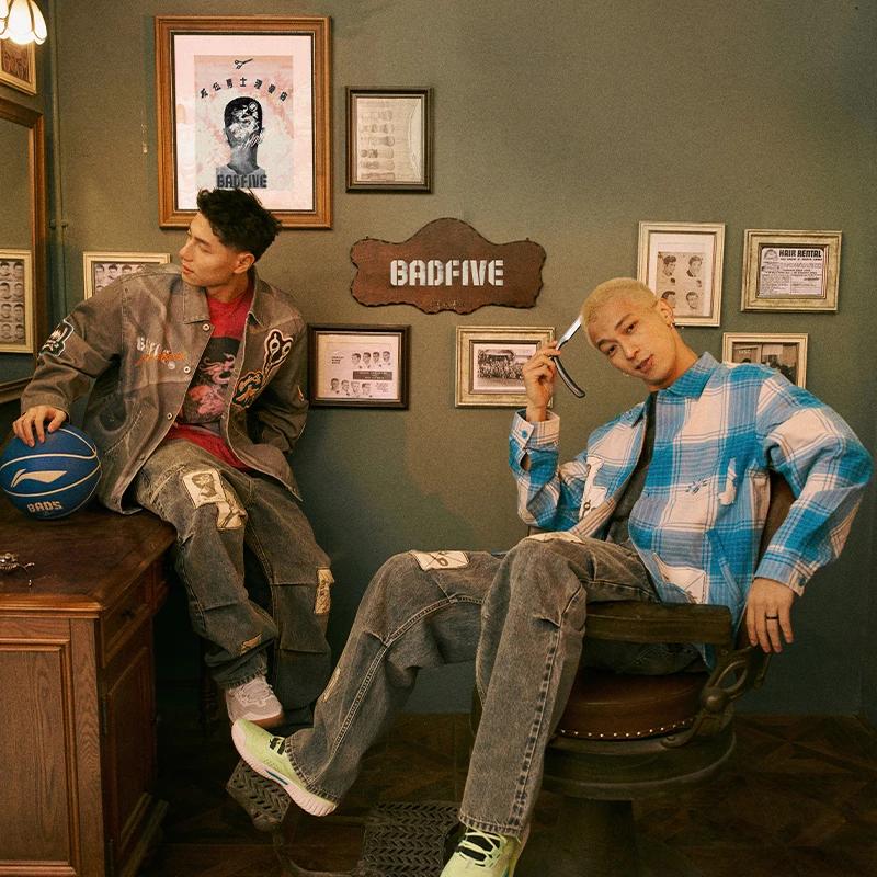 Li Ning Badfive Dragon Lifts Head Letter Pattern Printed Polo Loose Casual Denim Jacket Men Jacket Dark-Seree AFDU633-1