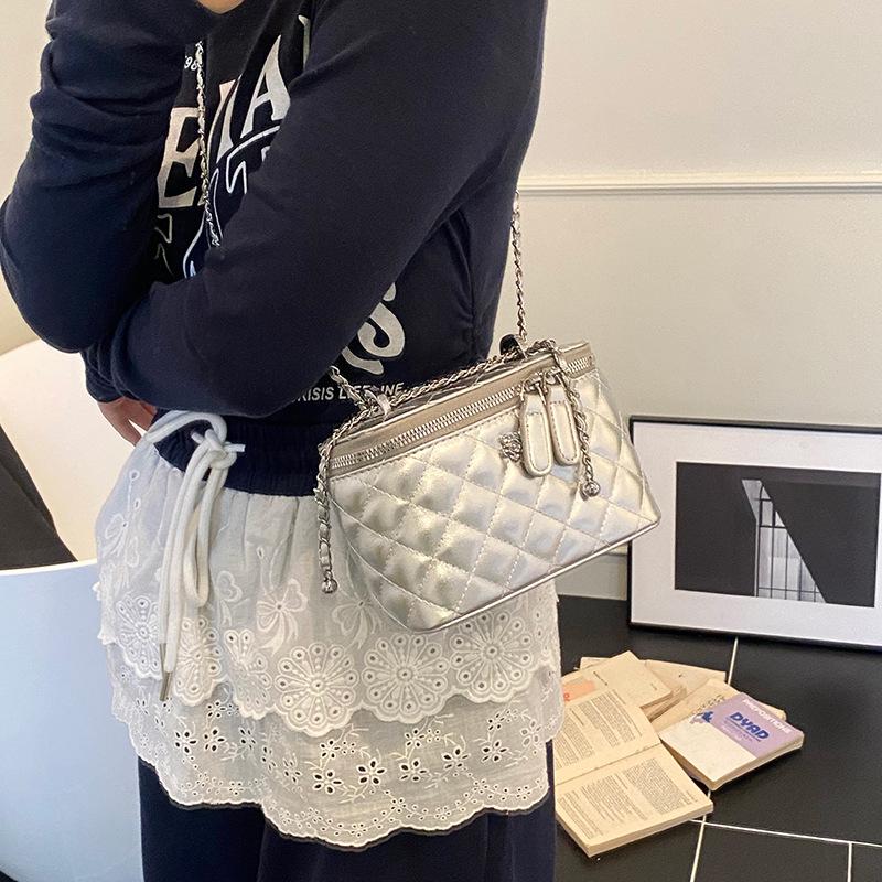 Новая модная сумка-мессенджер на плечо