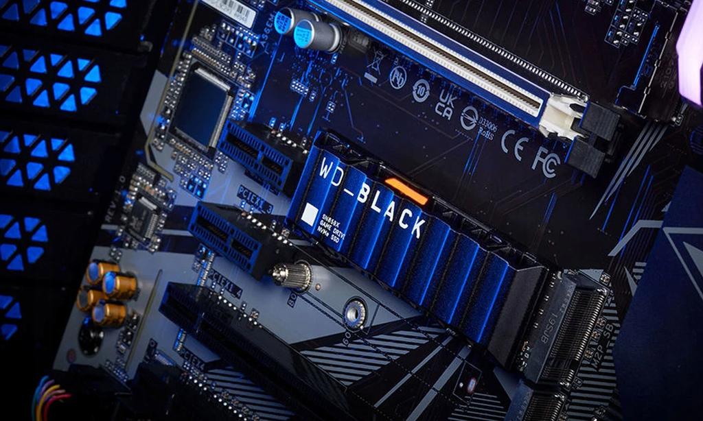 Dysk SSD WD Black SN850X 1TB M.2 2280 PCIe NVMe (7300/6300 MB/s) WDS100T2XHE z radiatorem