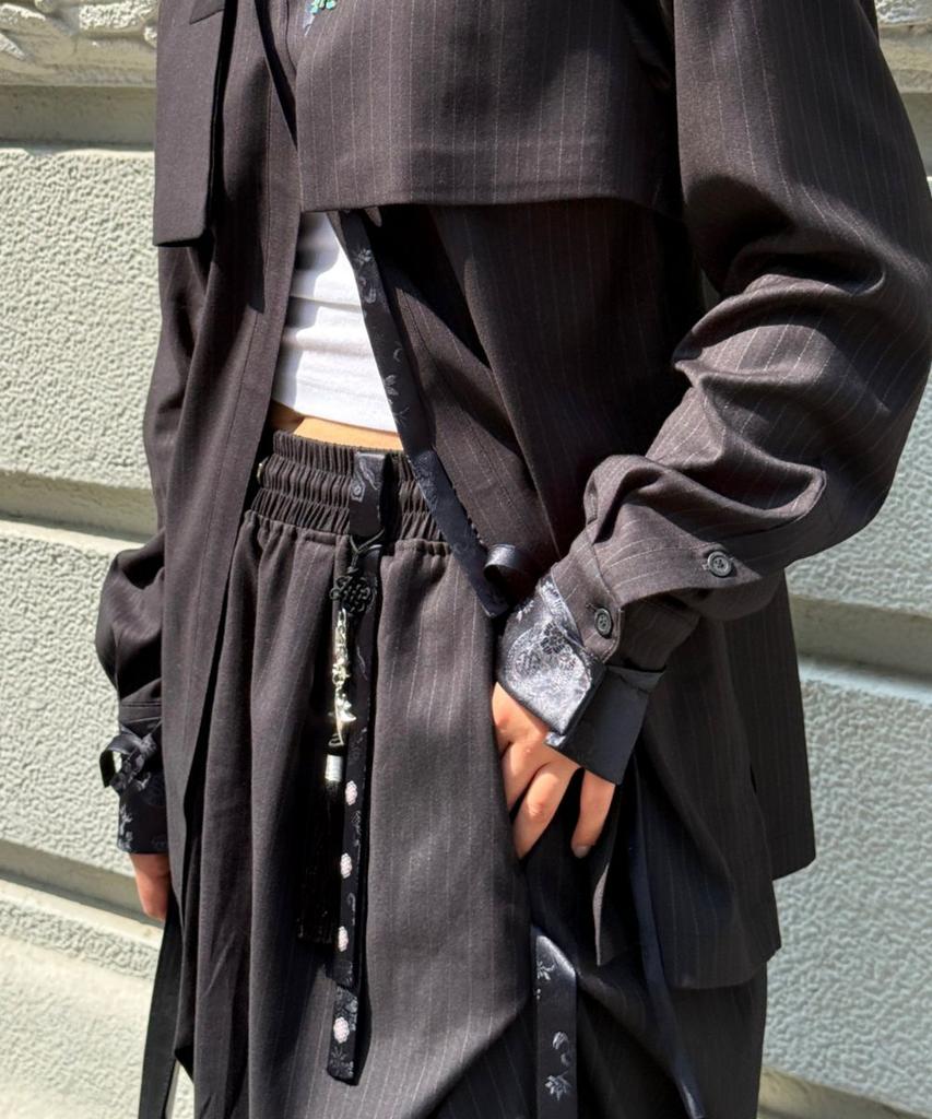 71TO96 Striped Girdle Skirt Silhouette Pants (Black)