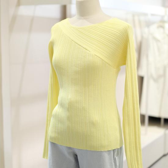 Cross Design Ribbed Knit Sweater GP2A1PO_201