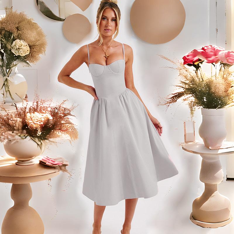 Женское платье длиной до колена с открытой спиной и принтом на тонких бретельках с v-образным вырезом и высокой талией