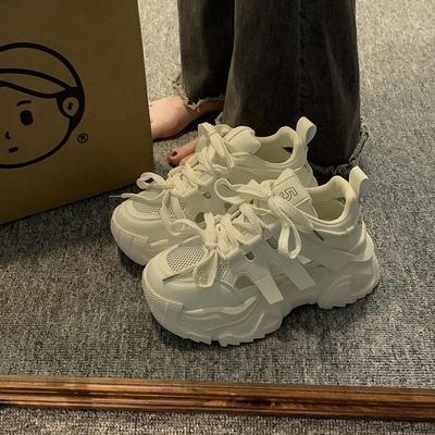 Сетчатые дышащие популярные папины кроссовки для женщин на лето 2025 года, новые легкие повседневные спортивные кроссовки на небольшой толстой подошве для женщин