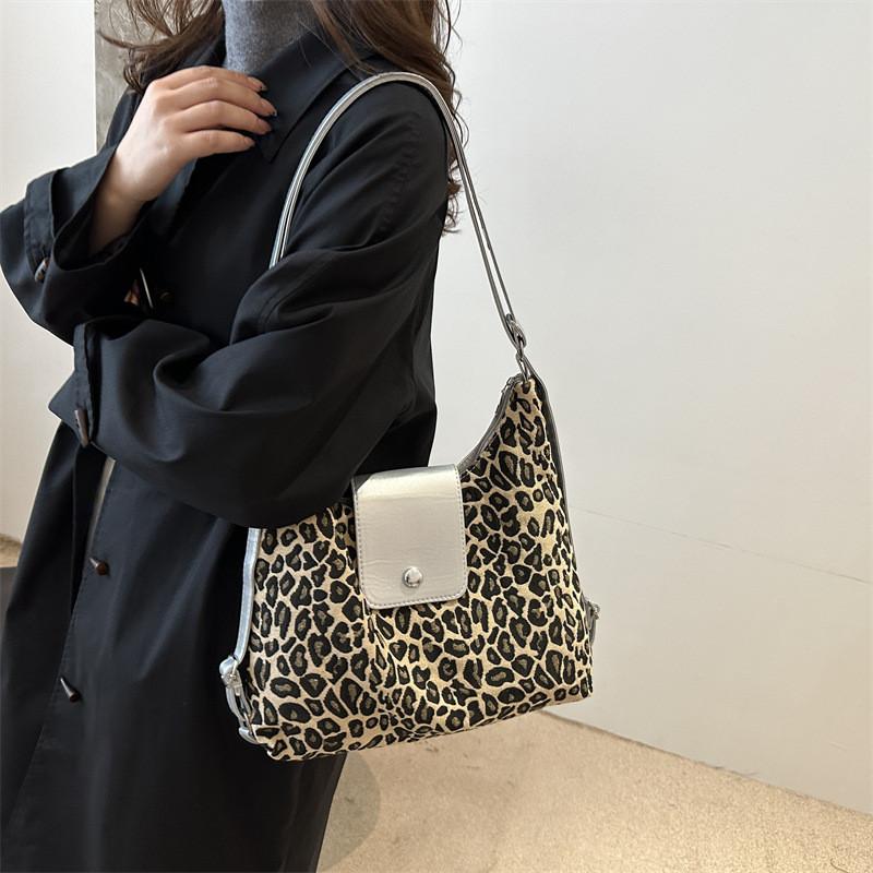Chic Leopard Print Tote Bag For Women Large Capacity Stylish Shoulder Bag
