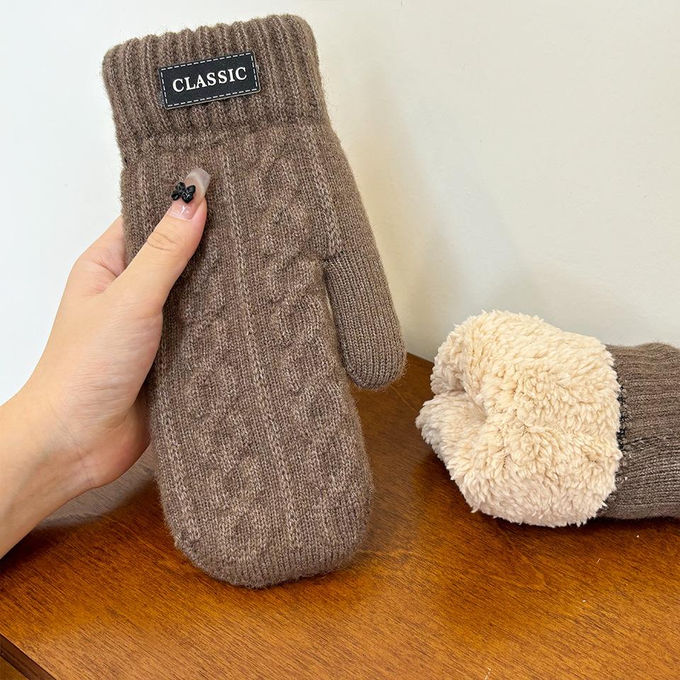 Winter Fashion Warm Knitted Mittens for Men Thickened Windproof Thermal Fleece Lined Gloves Touchscreen Male Full Finger Gloves
