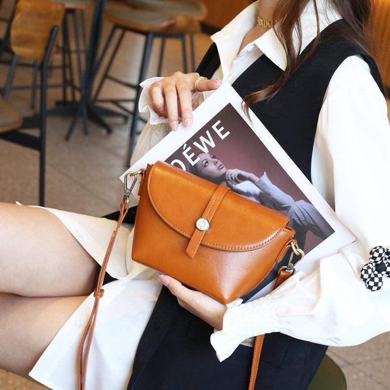 Unique and sophisticated genuine leather women's bag, vintage shell bag, top-layer cowhide small bag, vegetable-tanned leather crossbody shoulder bag